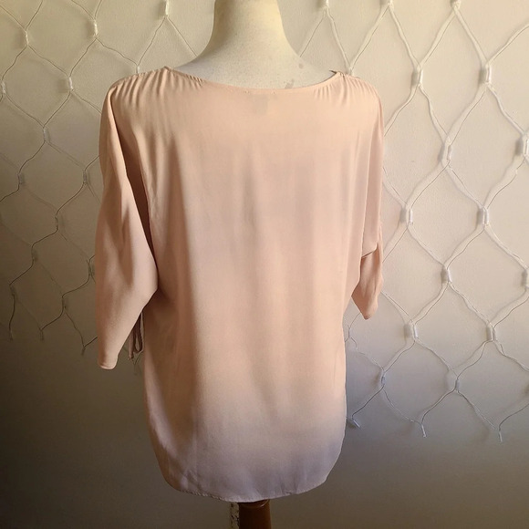 Ann Taylor Blouse / Blush Color / Size Medium - Picture 5 of 6